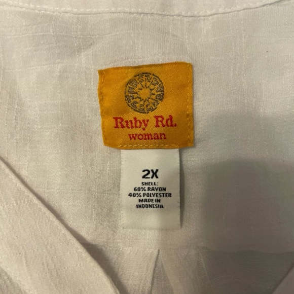 Ruby Rd. Top - Picture 3 of 3